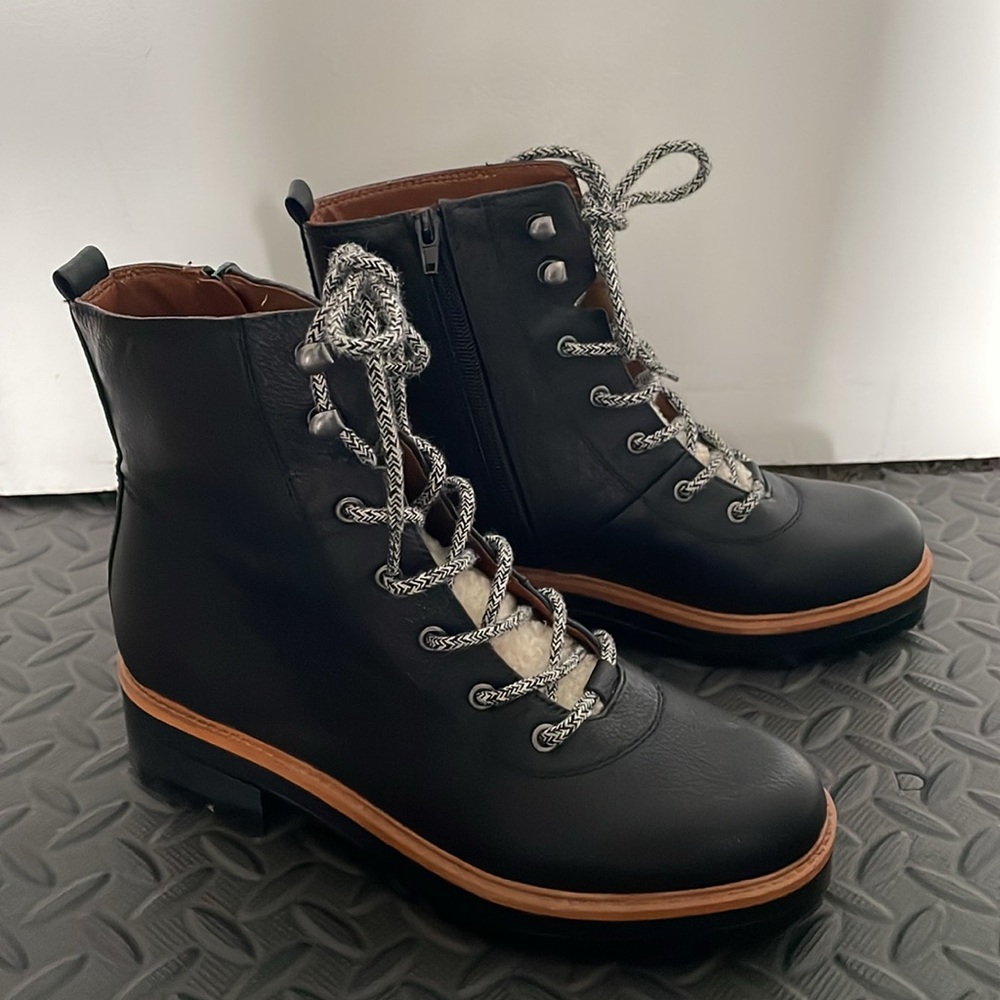 Indigo Rd. Combat Boots - Black - size 7M